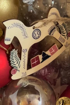 Femme Harcour Decoration Noel